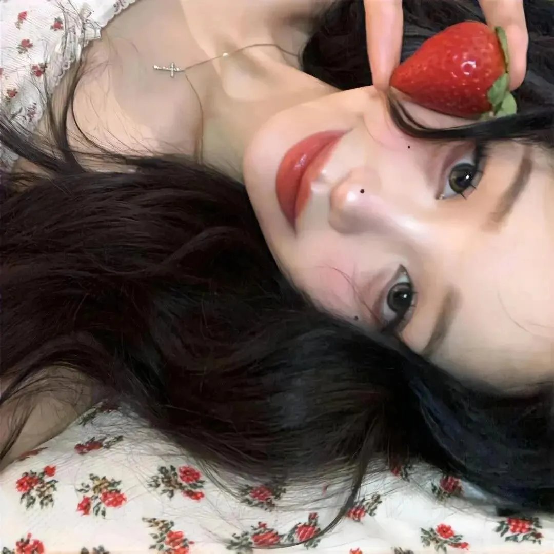 笼子里的女人